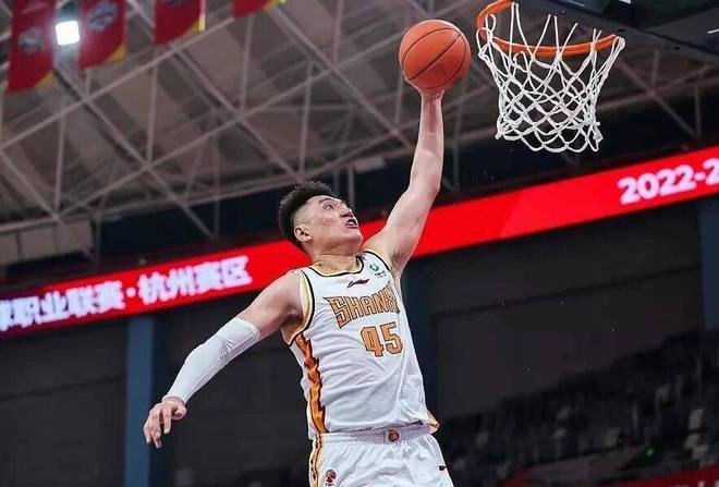 北京首钢转会期止住颓势;志在CBA季后赛名次提升;震撼外界;阵容厚度经受考验的简单介绍 北京首钢转会期止住颓势;志在CBA季后赛名次提升;震撼外界;阵容厚度经受考验的简单介绍